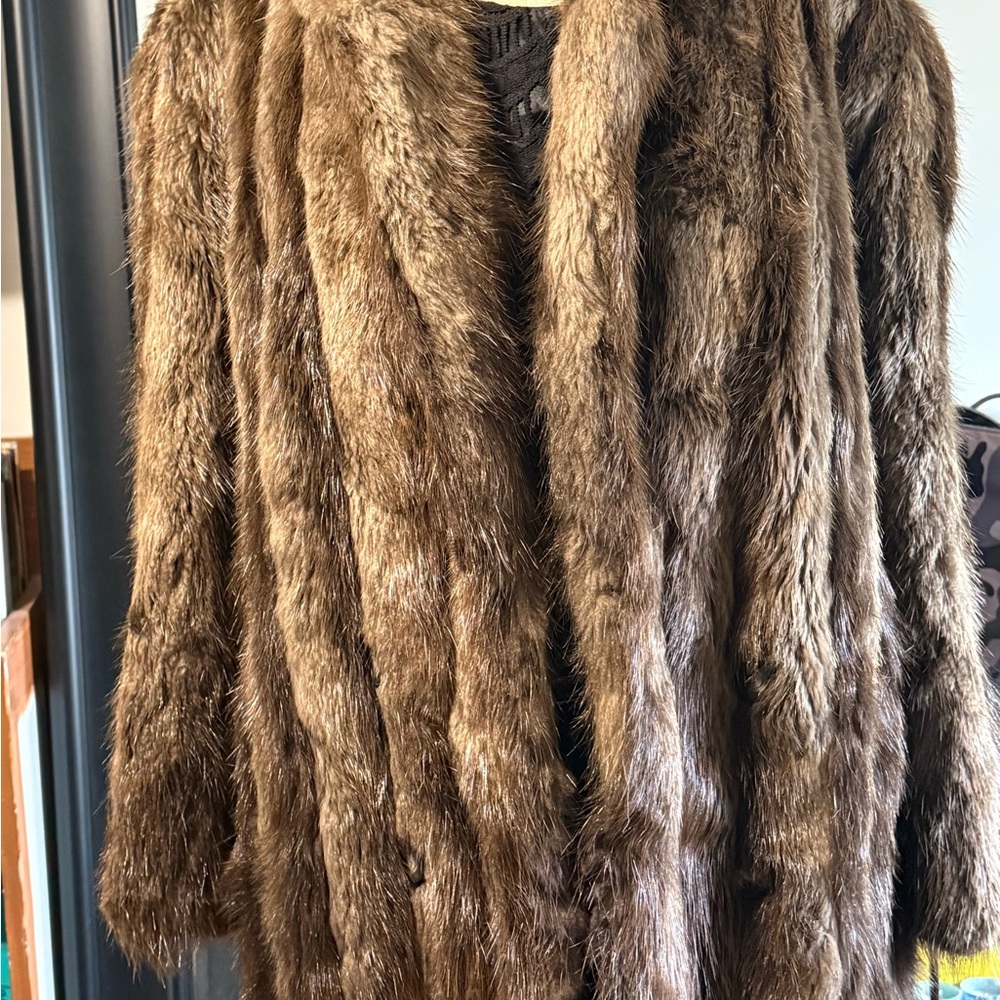 Chic real beaver fur Teddy Jacket in Rich Brown